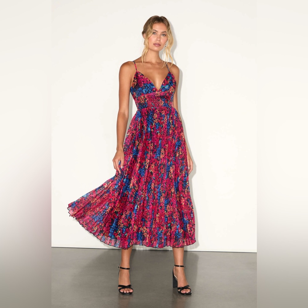NWT Lulu’s Sincerely Gorgeous Black Multi Floral Pleated Midi Dress